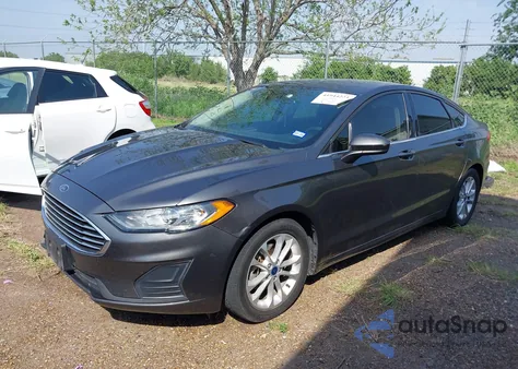 2019 Ford Fusion Se z USA, uszkodzony, nr VIN 3FA6P0HD9KR215415